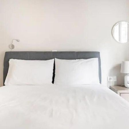 Flisvos Marina Refurbished Apartment Athens Exterior photo