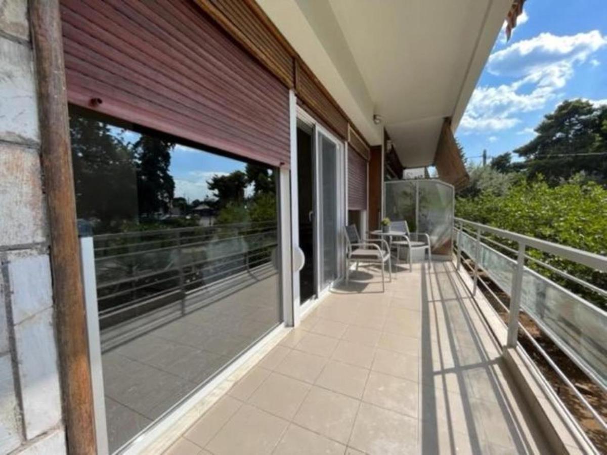Flisvos Marina Refurbished Apartment Athens Exterior photo
